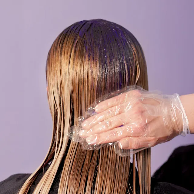 Maska tonująca Glynt ICE BLOND – chłodny połysk i pielęgnacja dla blondów i siwych włosów